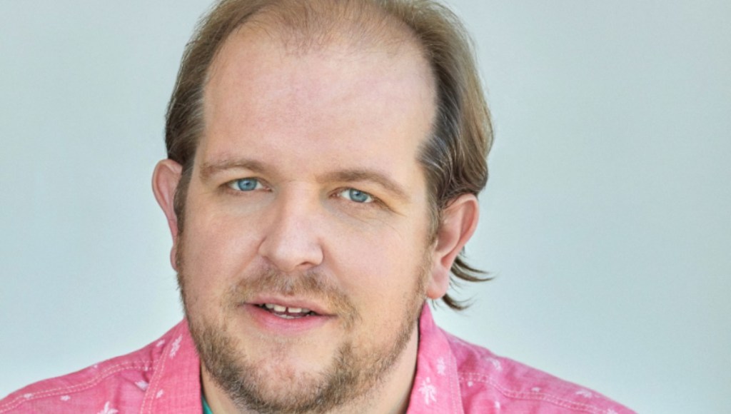 Dr. Death: Dominic Burgess on Playing Jerry in Peacock Series – Exclusive&nbsp;Interview