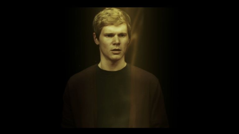 Michael Nardelli as Eric in Circle (2015)